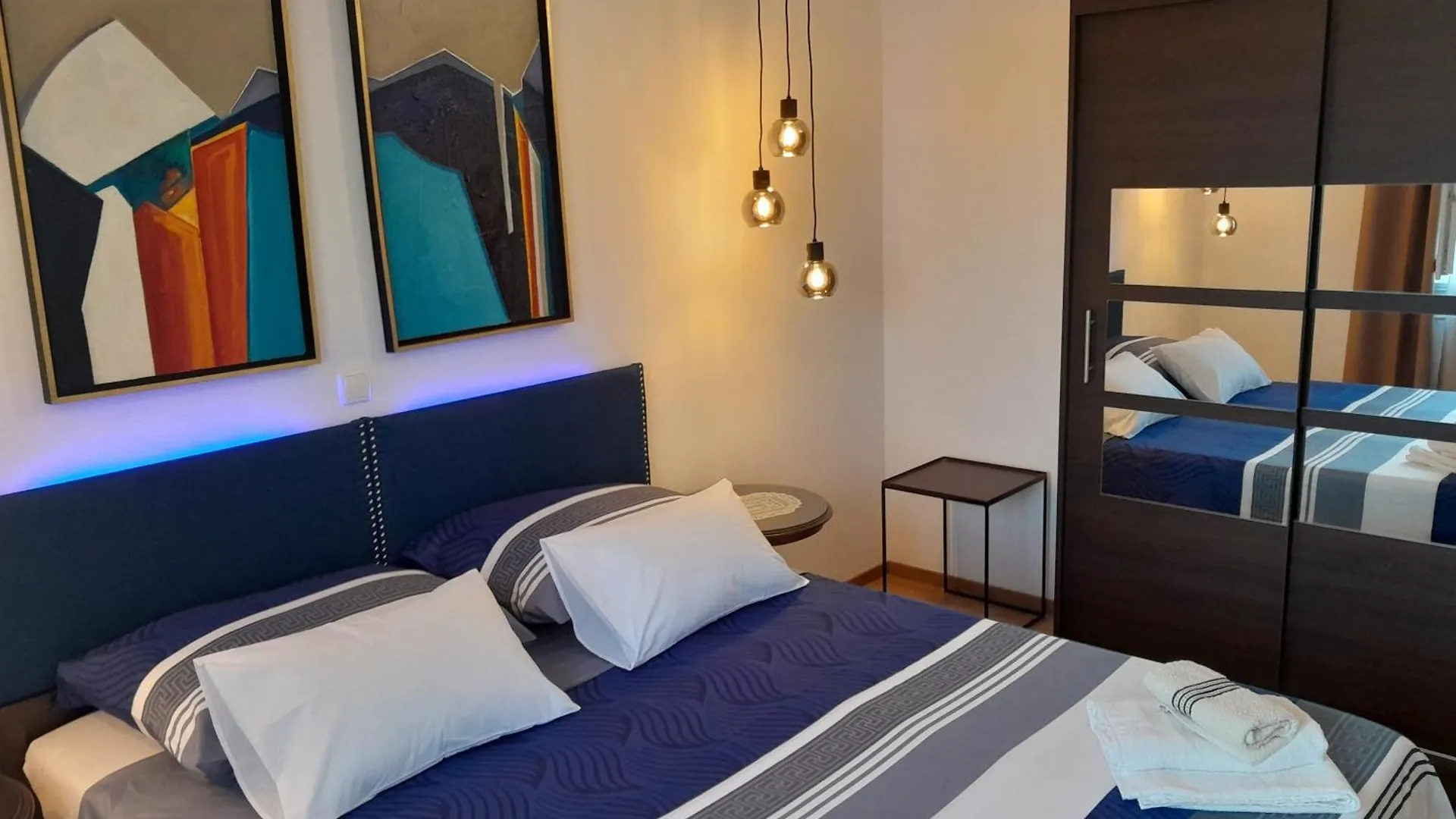 Apartments Rozic Rab Town 0*,