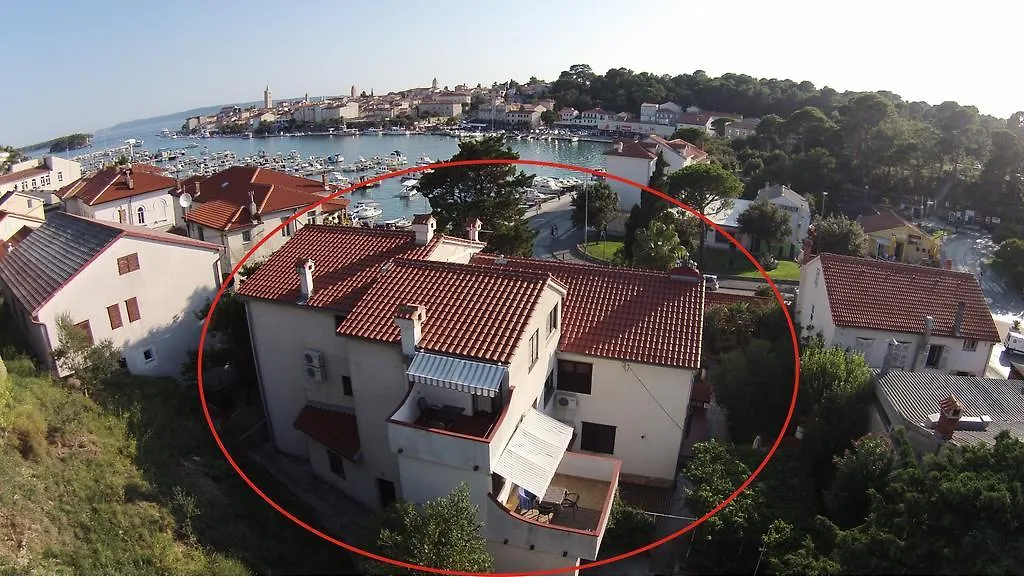 Apartments Rozic Раб